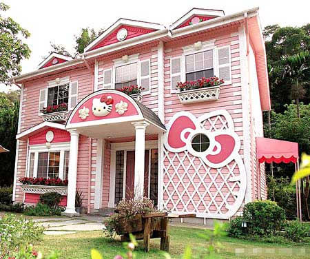 This Hello Kitty house was making the blog rounds a year ago, 