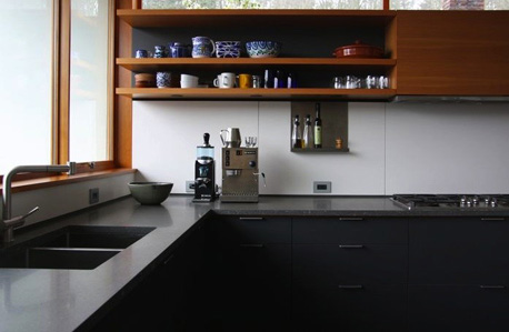 Soapstone-Counters-Henrybuilt-Kitchen