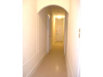 115350_c6_hallway2.JPG